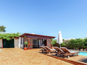 Lovely Villa in Playa Blanca near Sea
